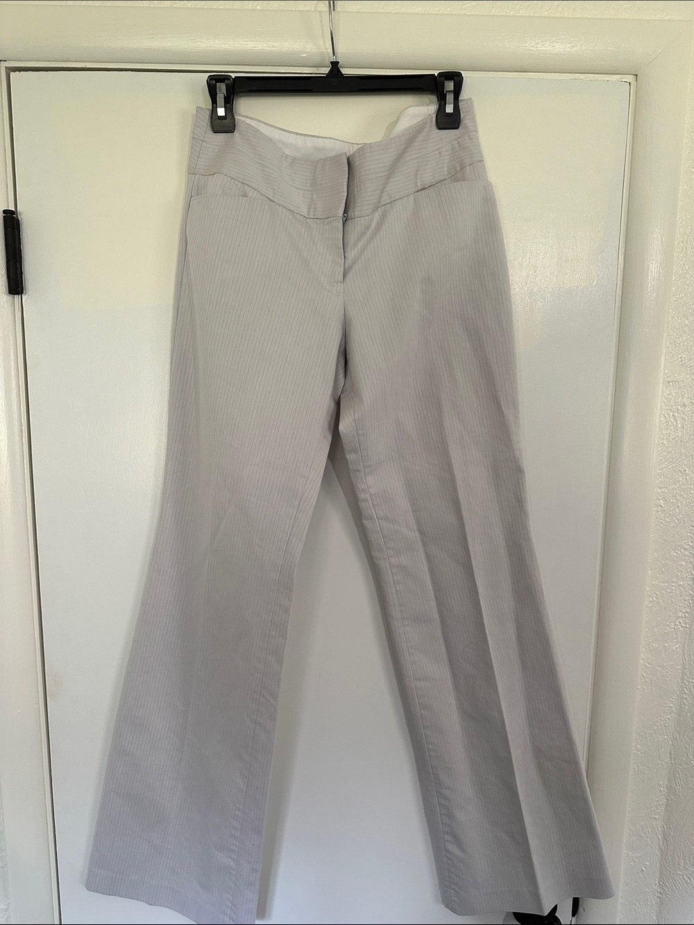 Express Editor White Pinstripe wide leg flare Pants Size 6L